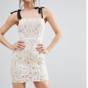 Pretty Little Thing Lace Contrast Bodycon Dress